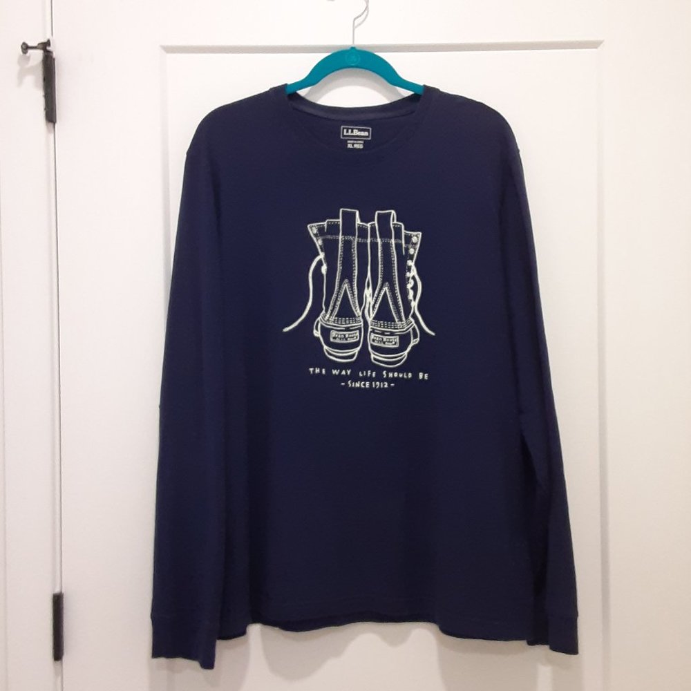 L.L. BEAN men's long sleeve navy blue graphic t-shirt (XL REG)